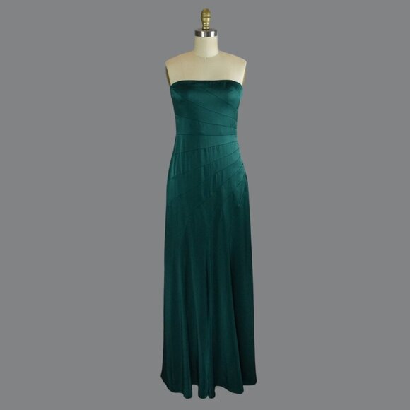 BCBGMaxAzria Dresses & Skirts - BCBGMAXAZRIA EMERALD GREEN STRAPLESS MAXI DRESS SATIN PROM GOWN